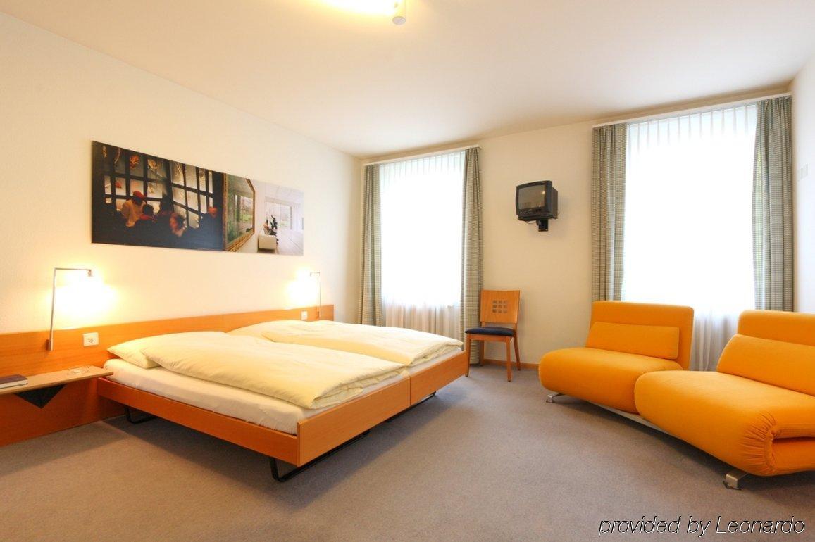 Hotel Muenchnerhof Basel Room photo